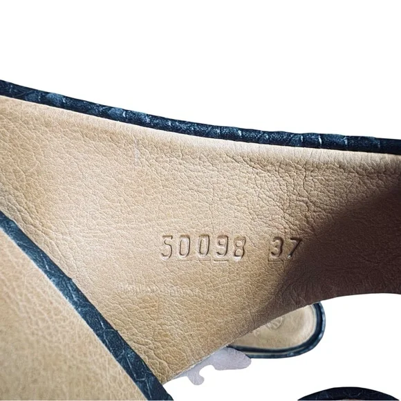 Coclico Redhook Platform Clog Sandals - Picture 9 of 10